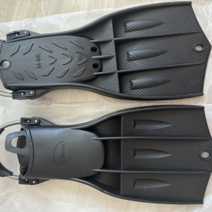 Leaderfins Carbon Fins